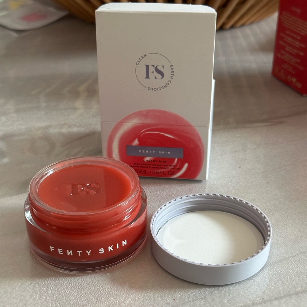 Fenty skin cherry dub AHA mask NIB